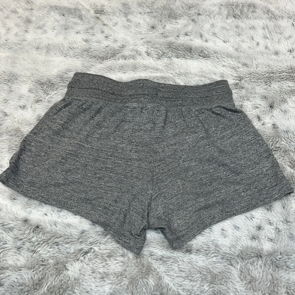 Nike - Picture 4 of 6